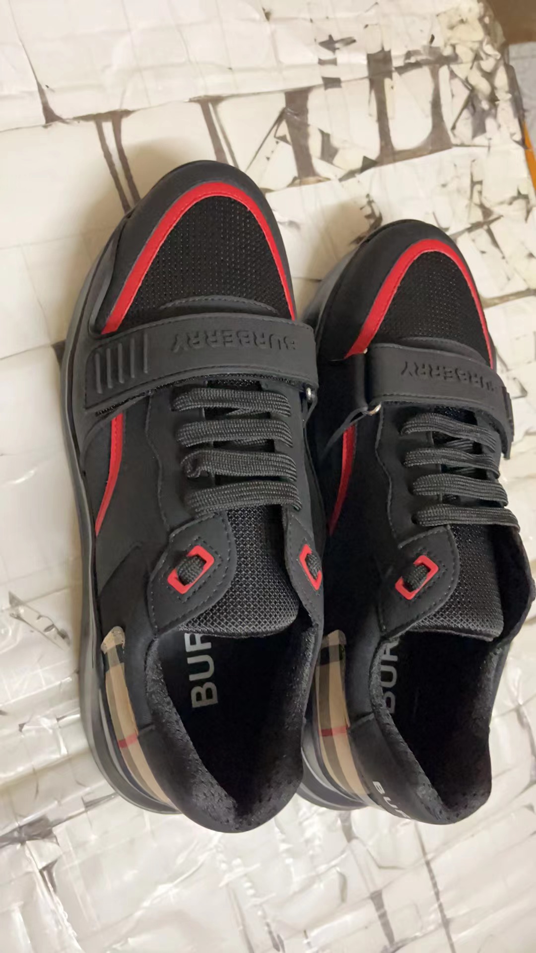 Burberry Shoes(AAA)-116