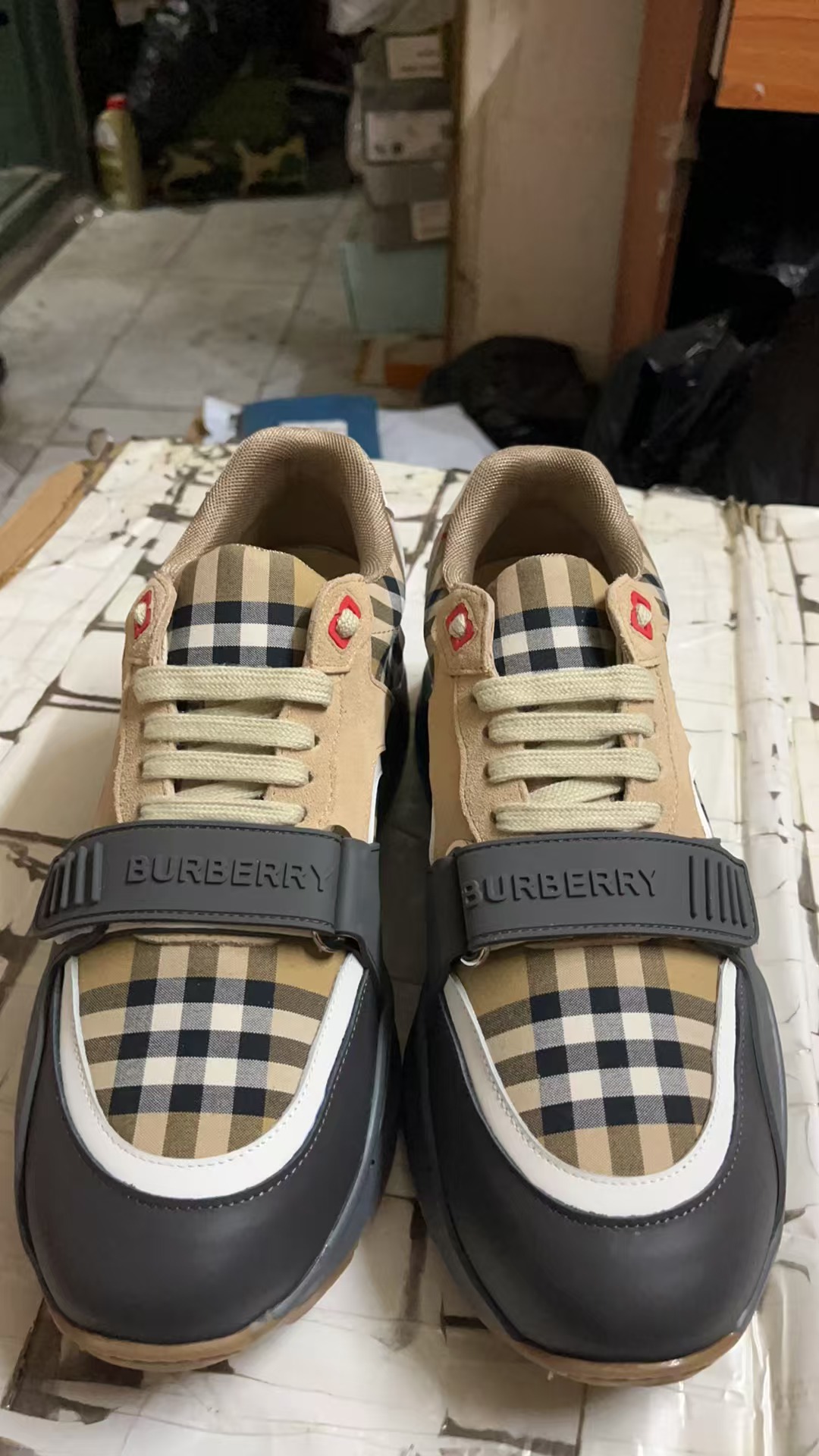 Burberry Shoes(AAA)-115