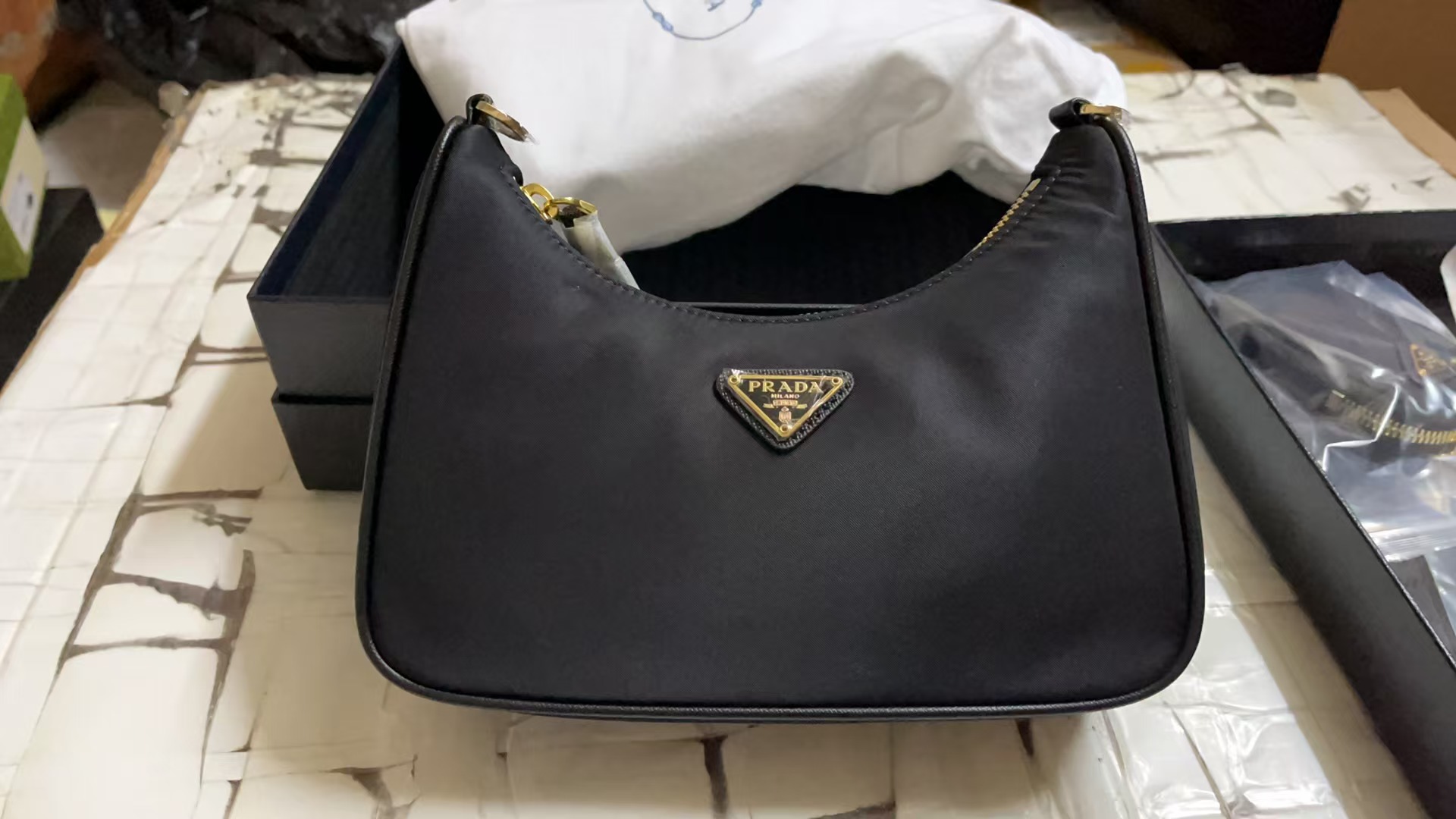 Prada Handbags AAAA(Women)-010