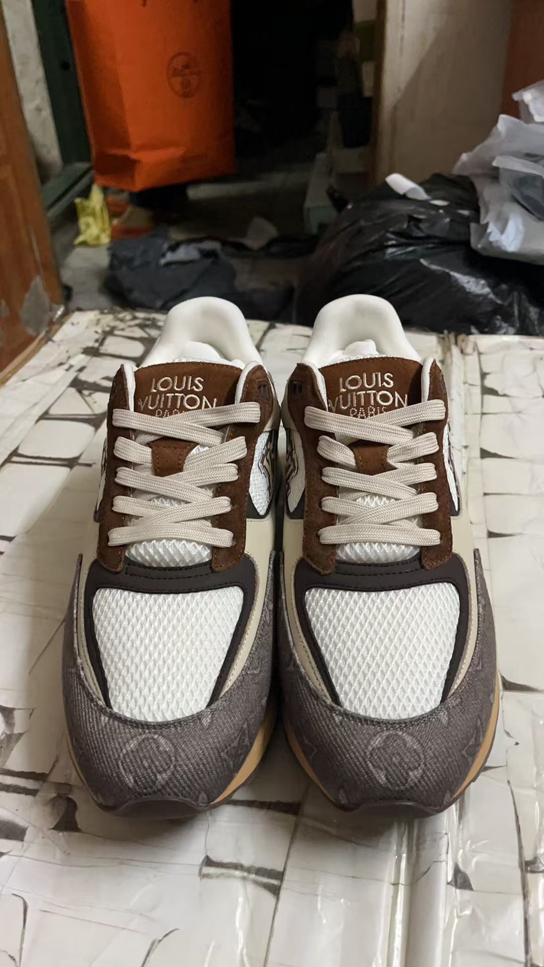 LV Shoes(AAA)-1008