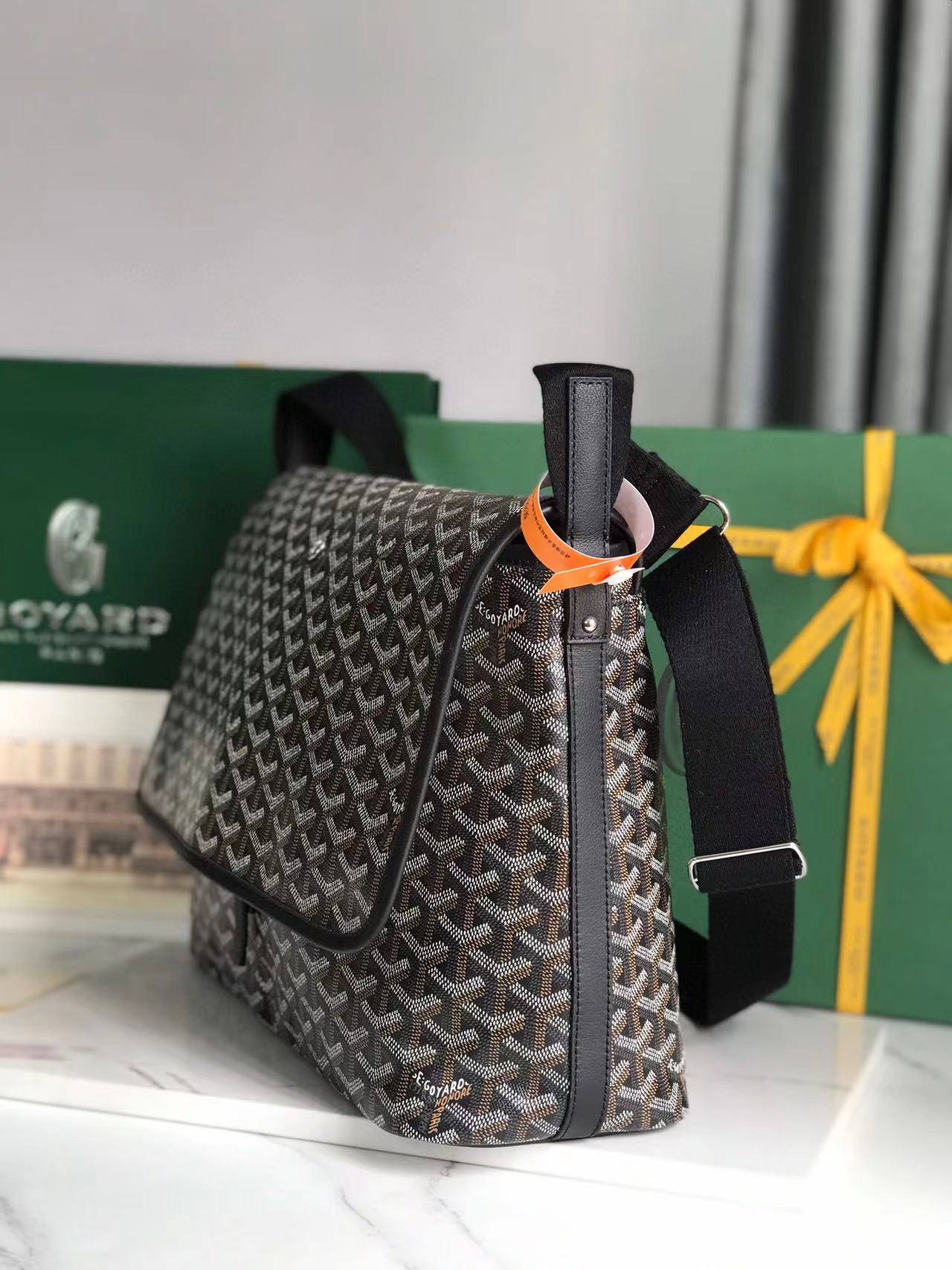 Goyard Handbags AAAA(Men)-004