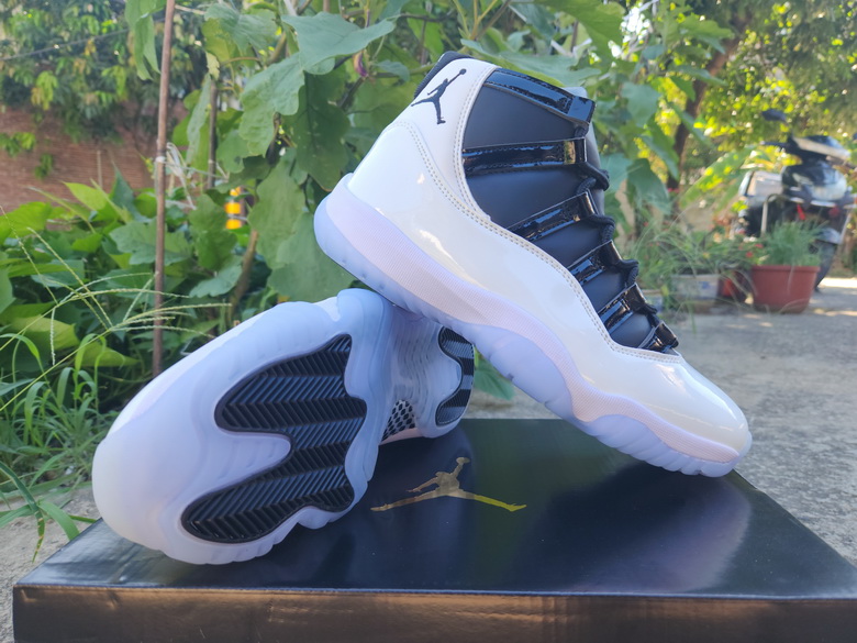 Air Jordan 11 Retro-018
