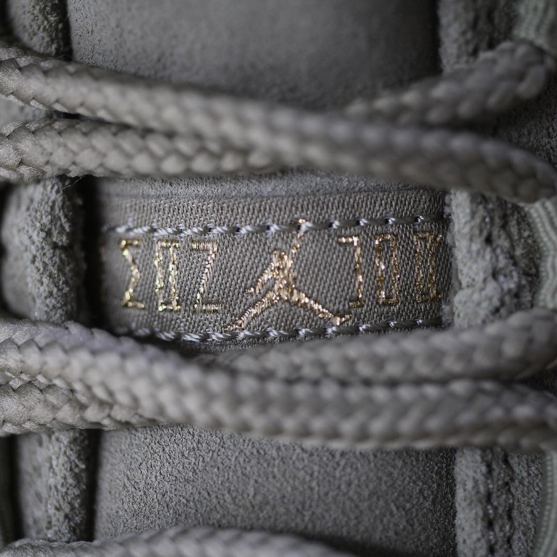 Air Jordan 11 Retro-076