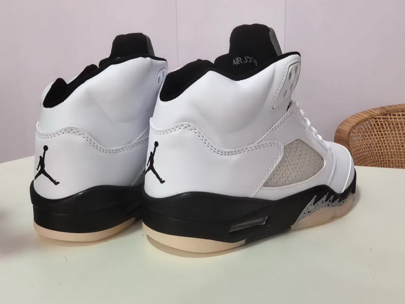 Air Jordan 5 Retro-050