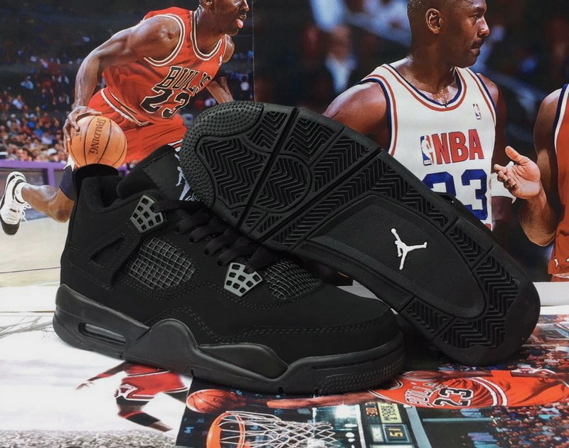 Air Jordan 4 Retro-090