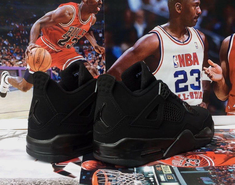 Air Jordan 4 Retro-090