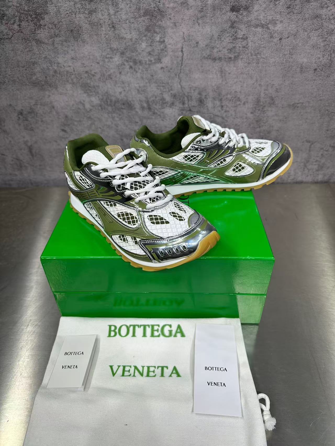 Bottega Veneta Shoes(AAA)-024