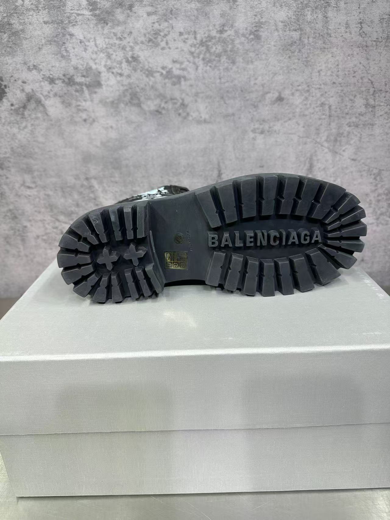 Balenciaga Boots(AAA)-032