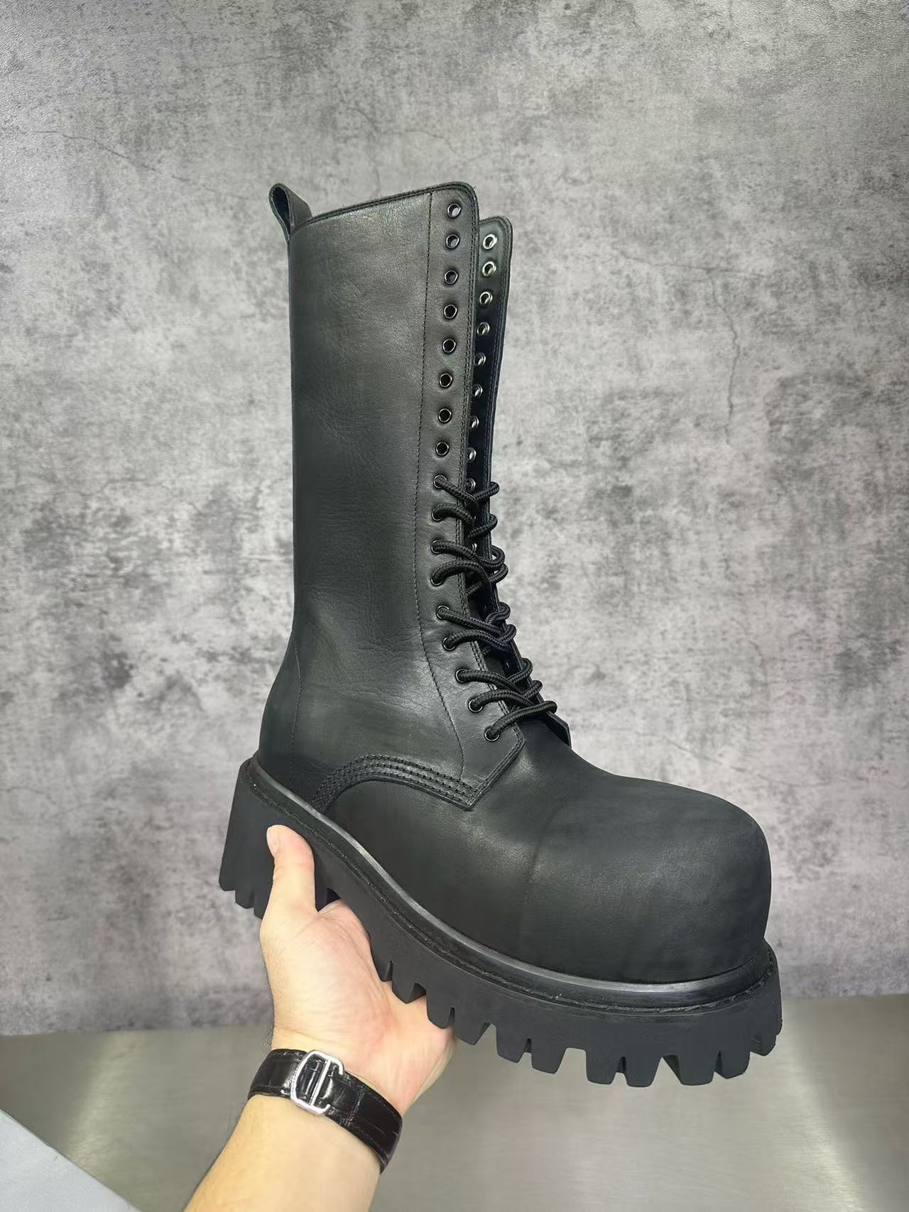 Balenciaga Boots(AAA)-033