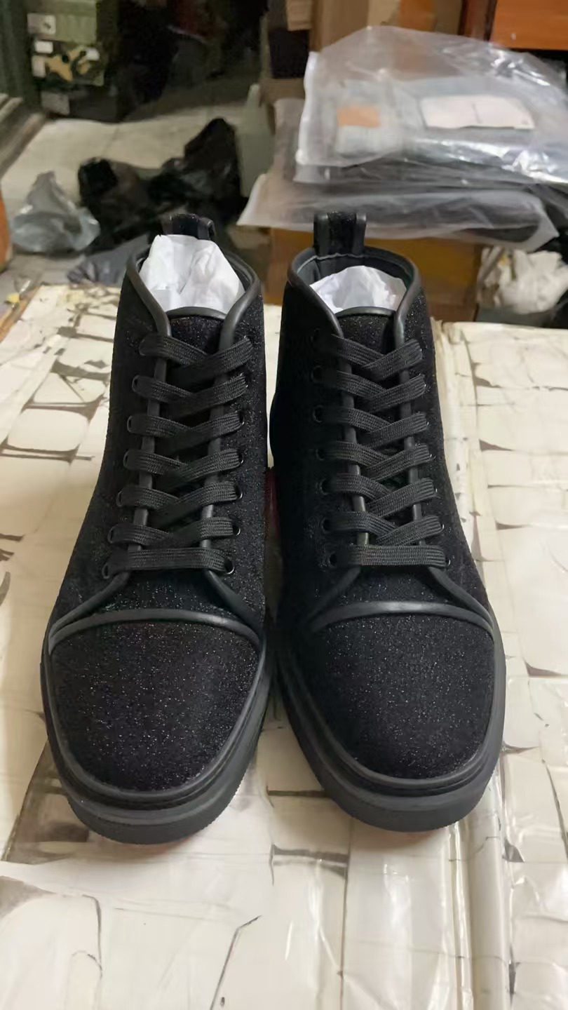 CL Men Shoes-544