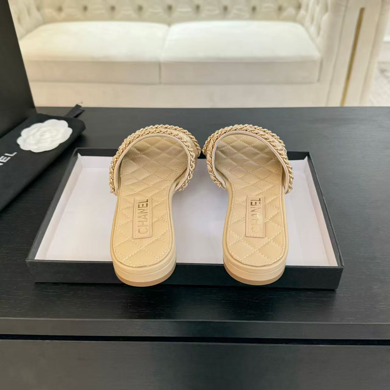Chanel Slippers Women(AAA)-017