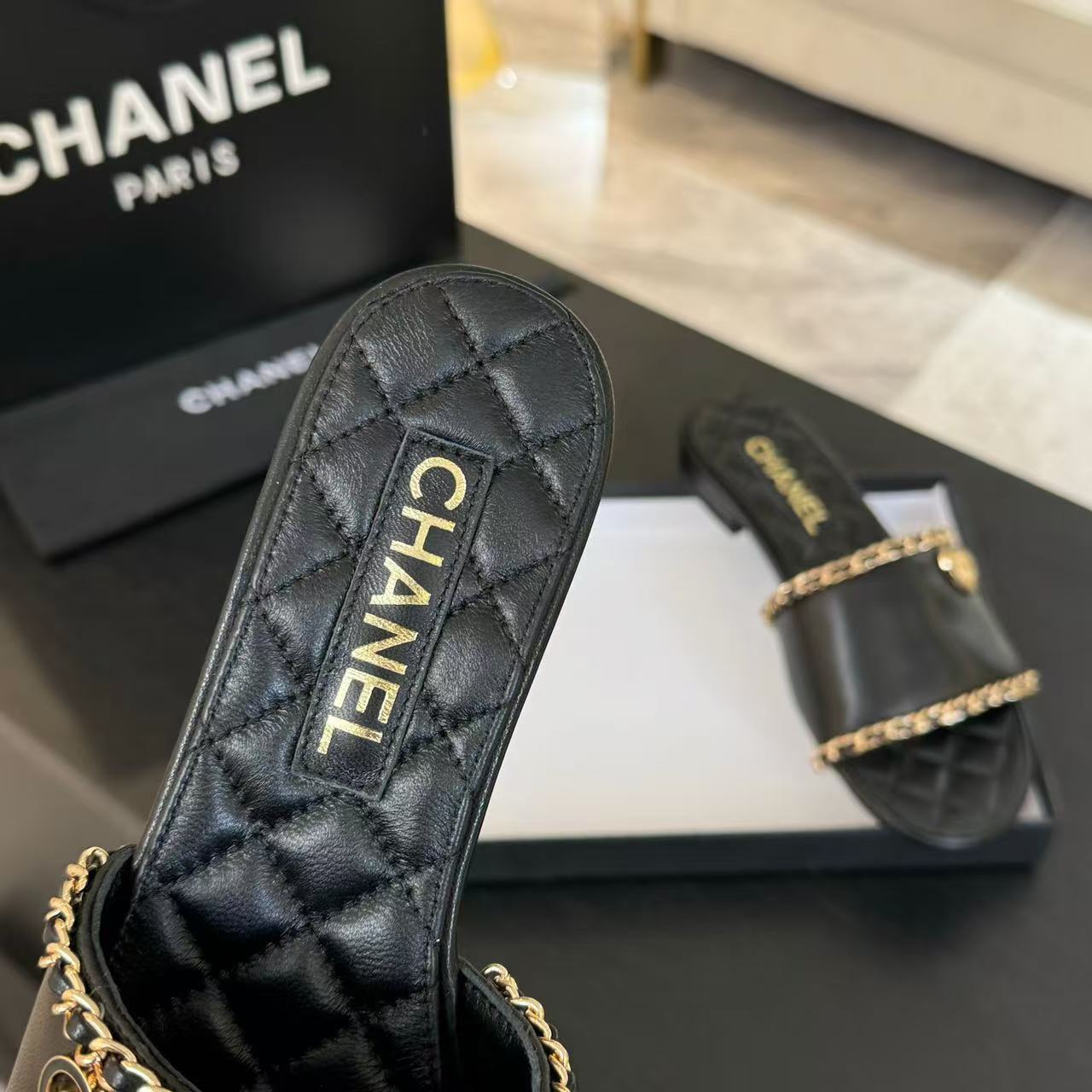 Chanel Slippers Women(AAA)-019