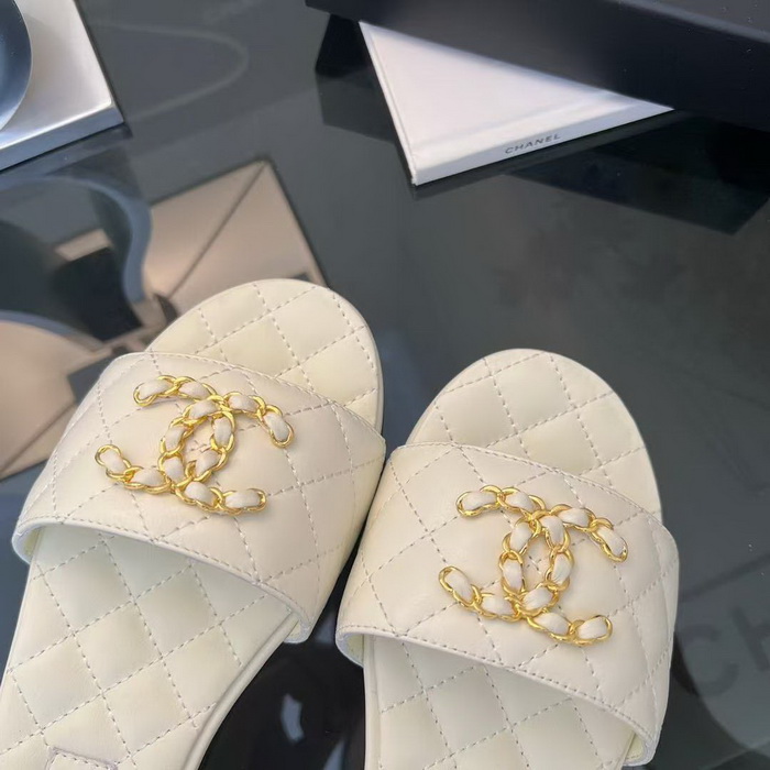 Chanel Slippers Women(AAA)-009
