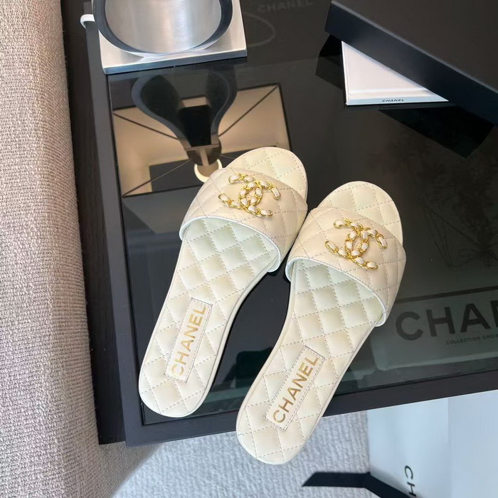 Chanel Slippers Women(AAA)-009