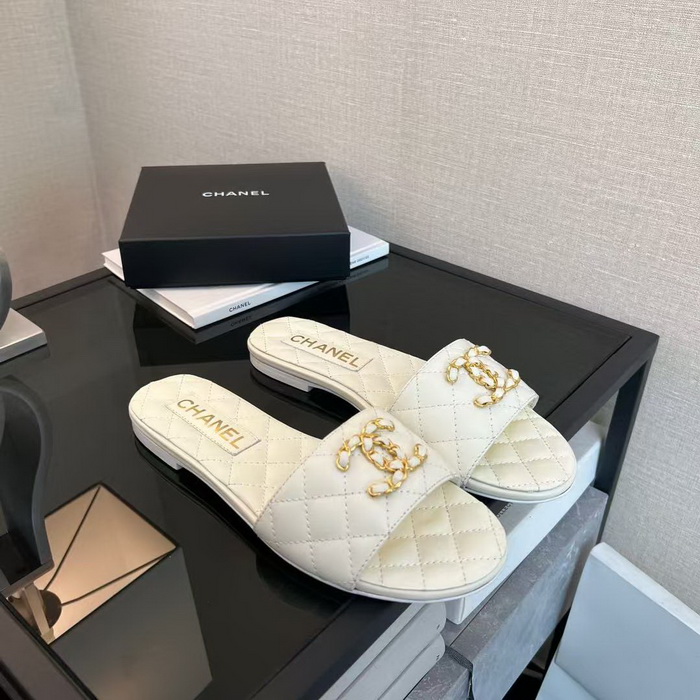 Chanel Slippers Women(AAA)-009