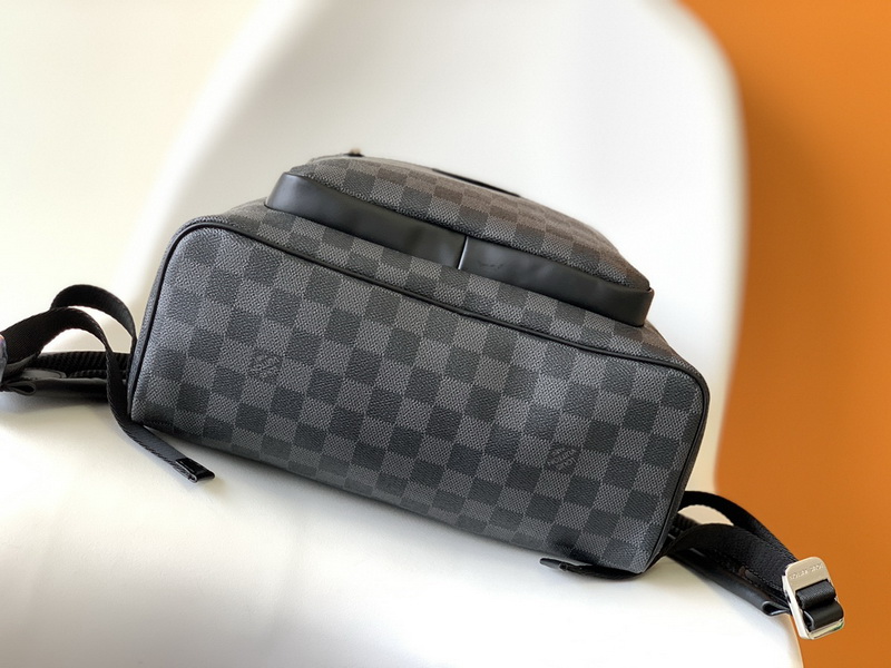 LV Backpack(AAA)-073