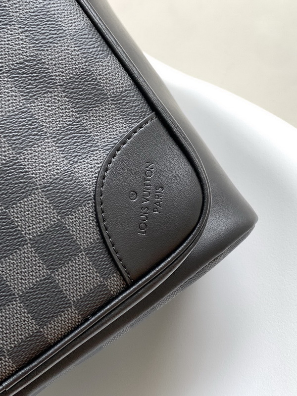 LV Backpack(AAA)-076