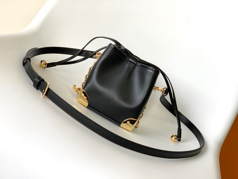 LV Handbags AAA(Women)-670