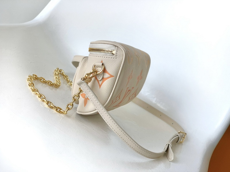 LV Handbags AAA(Women)-690
