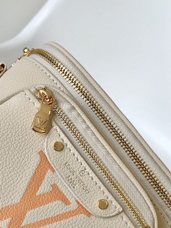 LV Handbags AAA(Women)-690