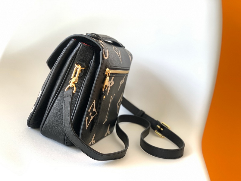 LV Handbags AAA(Women)-811