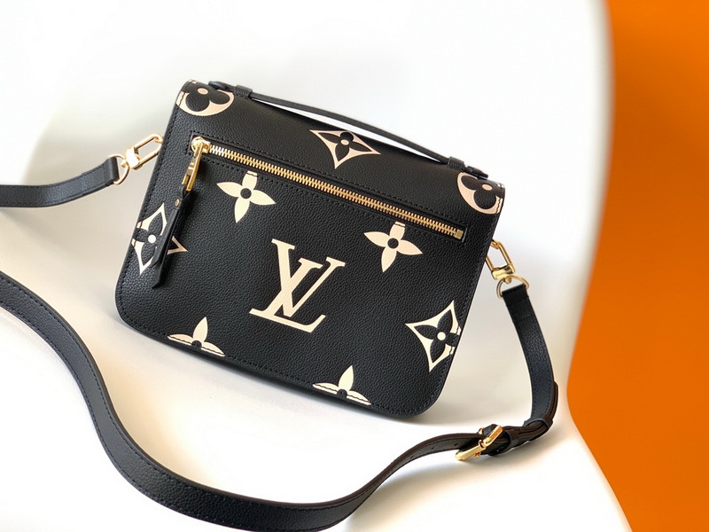 LV Handbags AAA(Women)-811