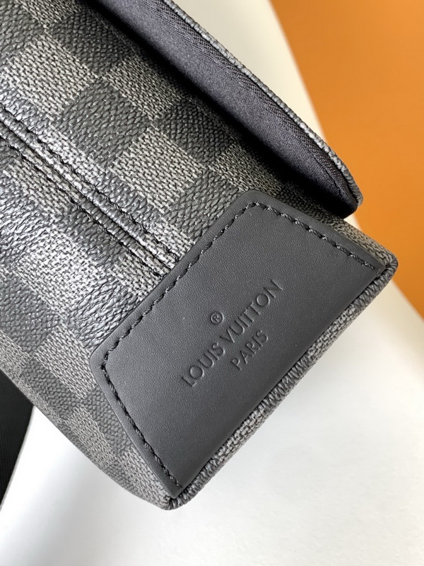 LV Handbags AAA(Men)-284