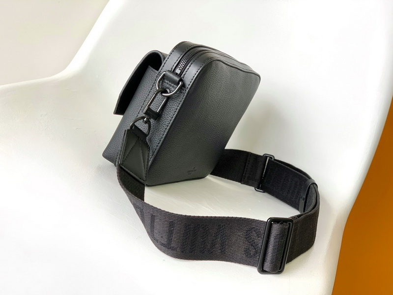 LV Handbags AAA(Men)-312