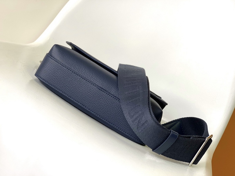 LV Handbags AAA(Men)-313