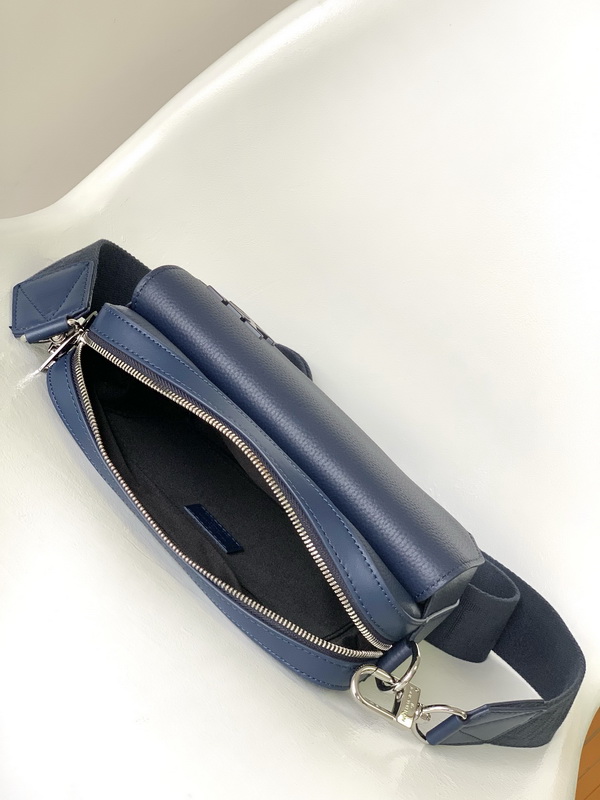 LV Handbags AAA(Men)-313