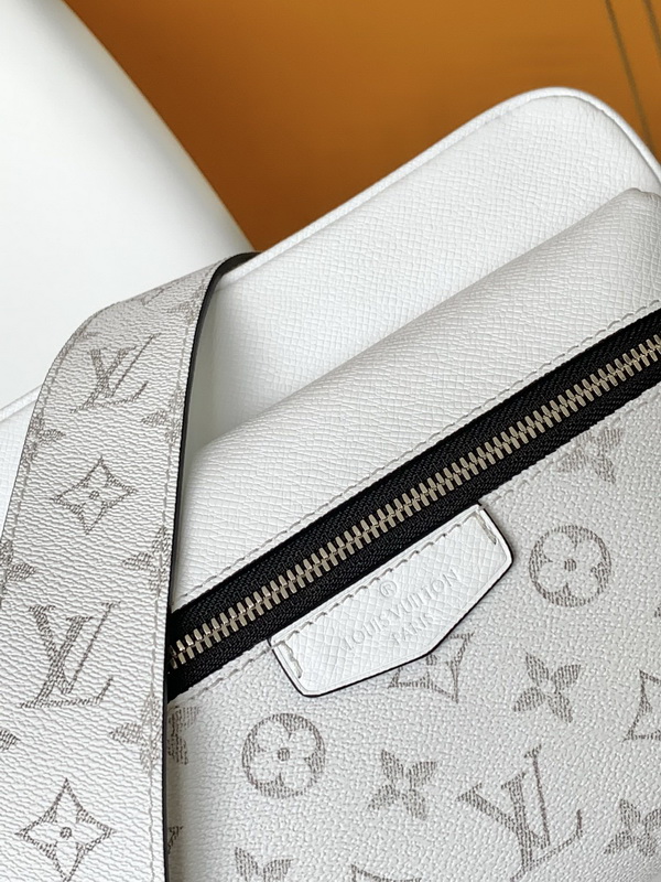 LV Handbags AAA(Men)-319