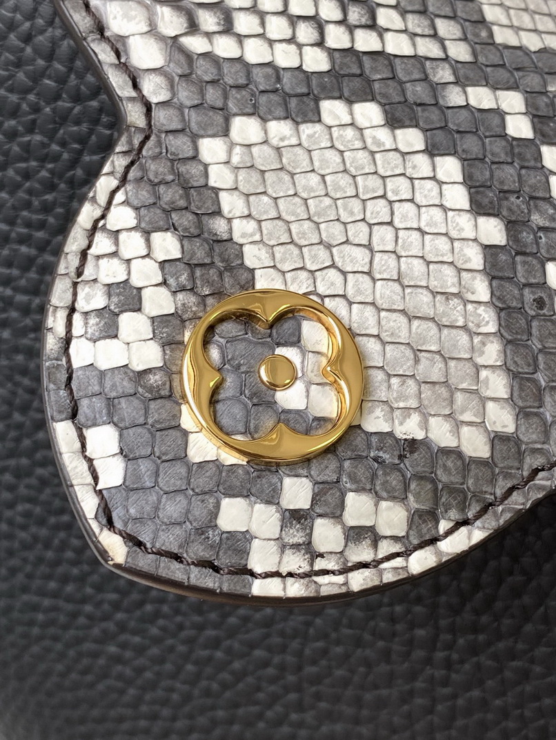 LV Bag-NFC(AAA)-689