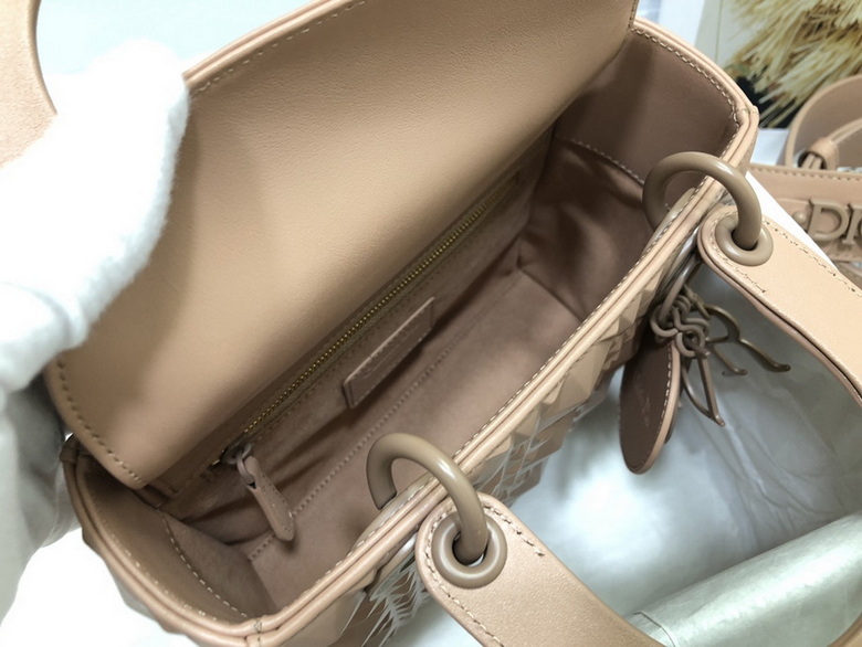 Dior Handbags AAA(Women)-230