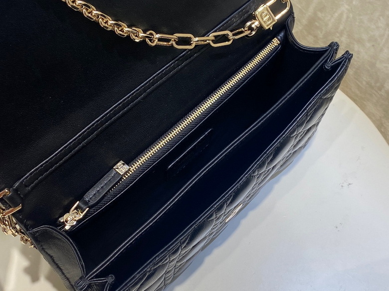 Dior Handbags AAA(Women)-233