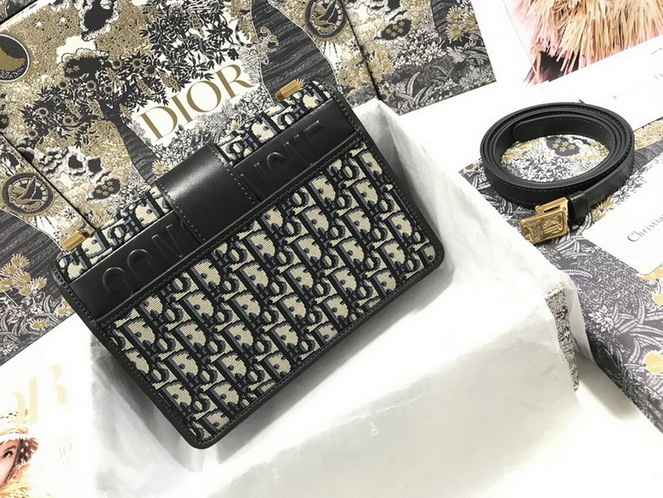 Dior Handbags AAA(Women)-236