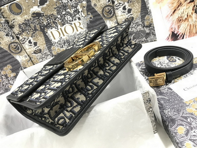 Dior Handbags AAA(Women)-236
