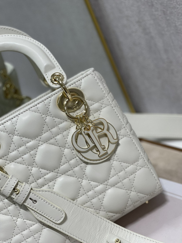Dior Handbags AAA(Women)-238