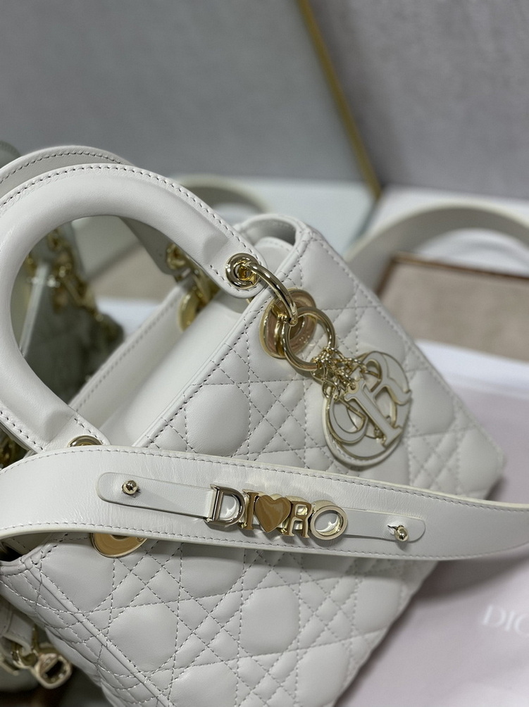 Dior Handbags AAA(Women)-238