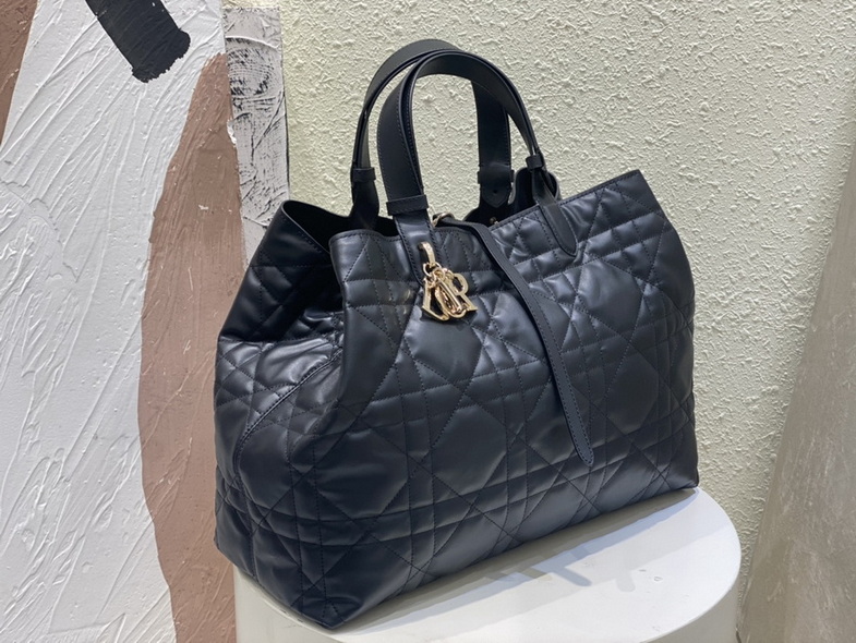 Dior Handbags AAA(Women)-240