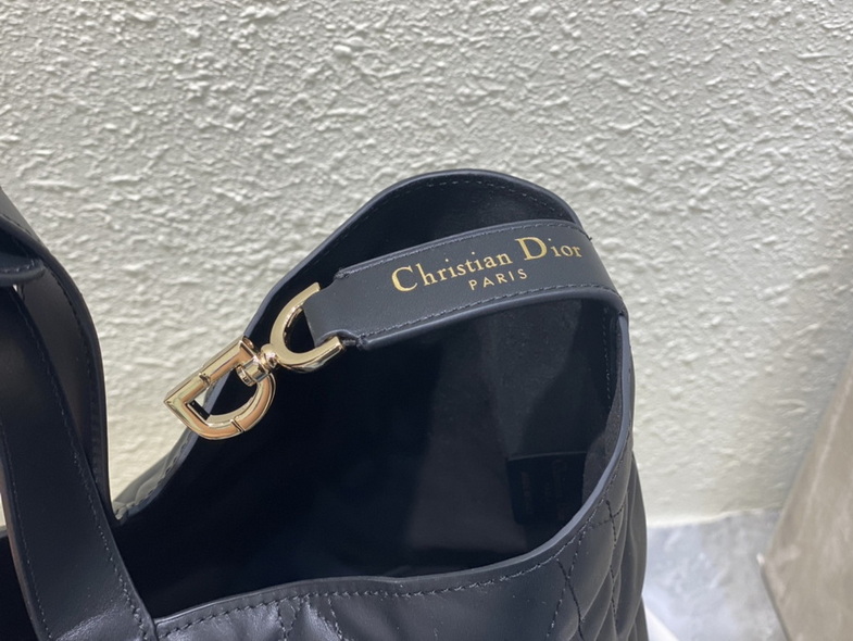 Dior Handbags AAA(Women)-240