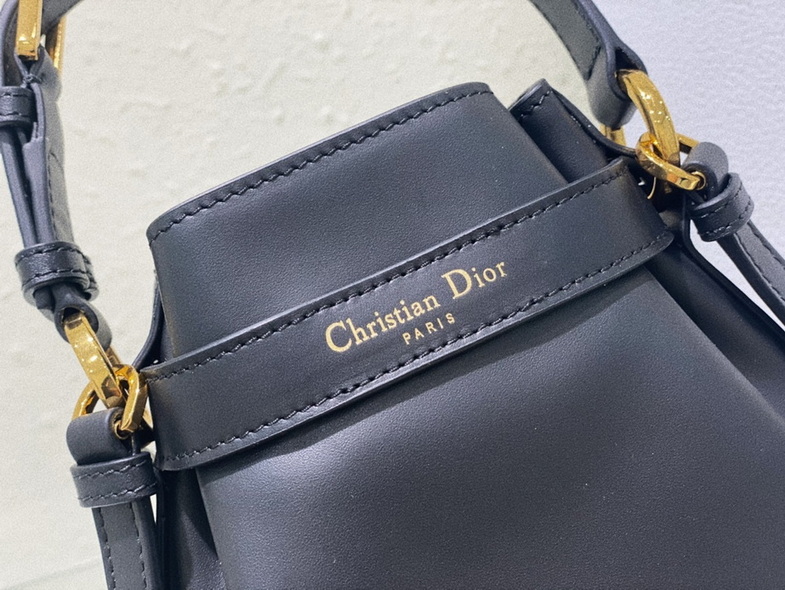 Dior Handbags AAA(Women)-241
