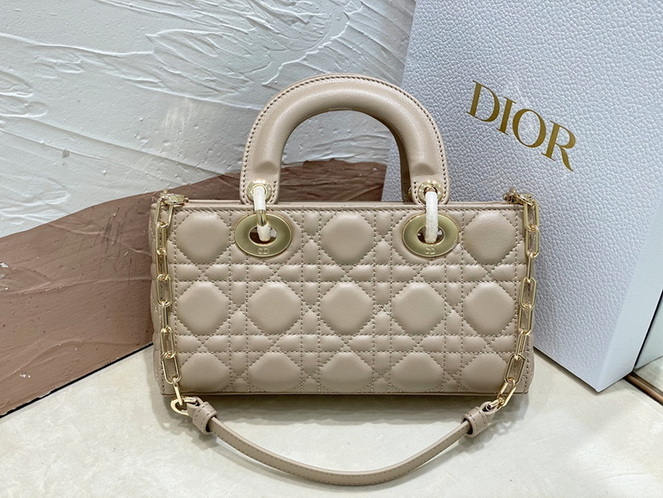 Dior Handbags AAA(Women)-243