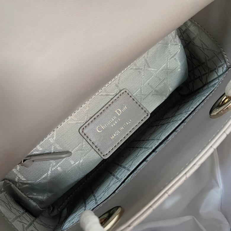 Dior Handbags AAA(Women)-136