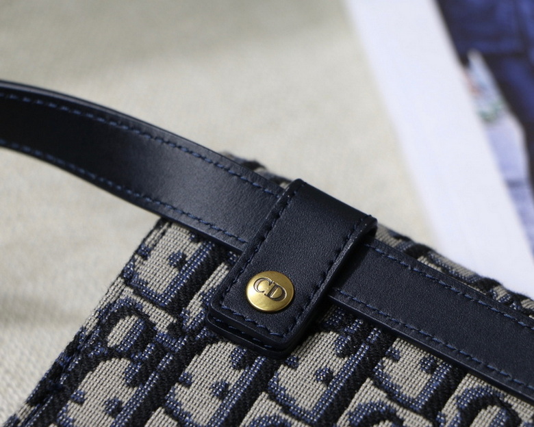Dior Handbags AAA(Women)-255
