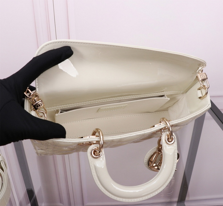 Dior Handbags AAA(Women)-258