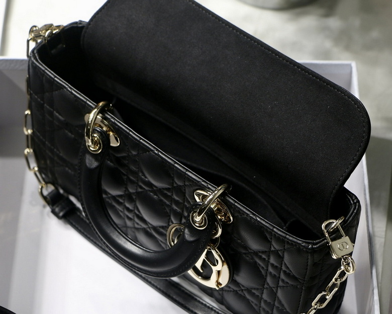 Dior Handbags AAA(Women)-259