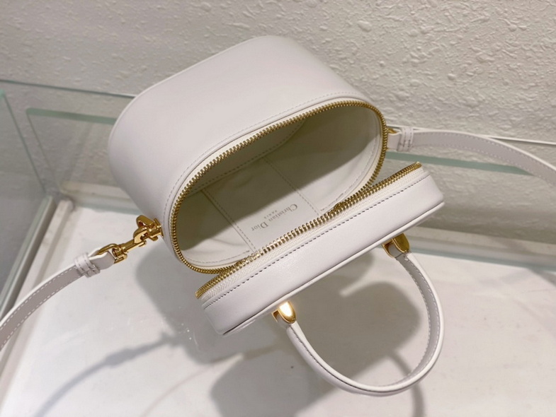 Dior Handbags AAA(Women)-260