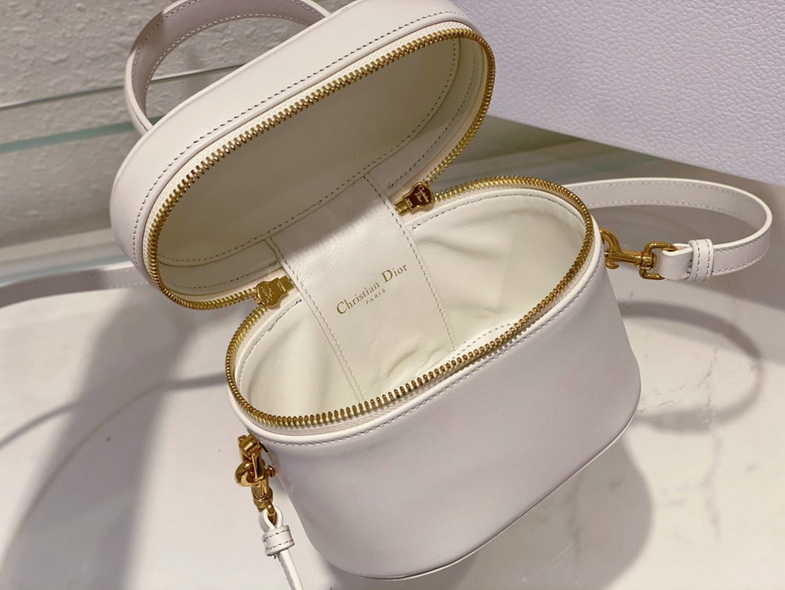 Dior Handbags AAA(Women)-260