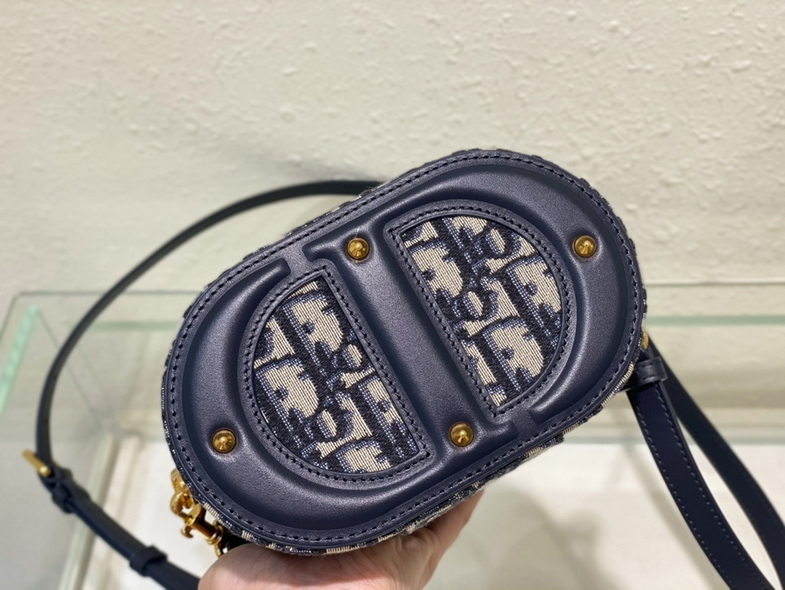 Dior Handbags AAA(Women)-261