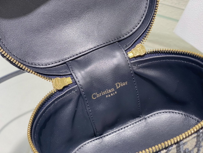 Dior Handbags AAA(Women)-261